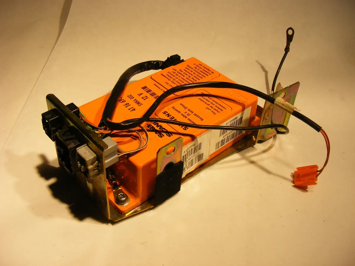 Saab Classic 900 Siemens Srs System Air Bag Ecm Ecu Control Box 4116695 90 91 92 93 94 5Wk4-032 41 16 695 1