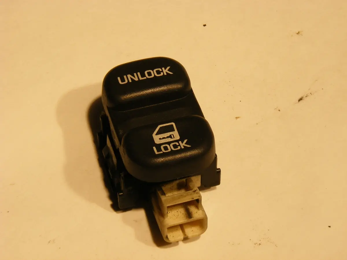 Saturn Sl1 Sl2 Sw1 Sw2 Sc1 Sc2 4 Or 2 Door Power Lock Door Switch 96 97 98 99 00 01 02 Sl-1 Sl-2 Sw-1 Sw-2 Sc 1 Sc 2 1