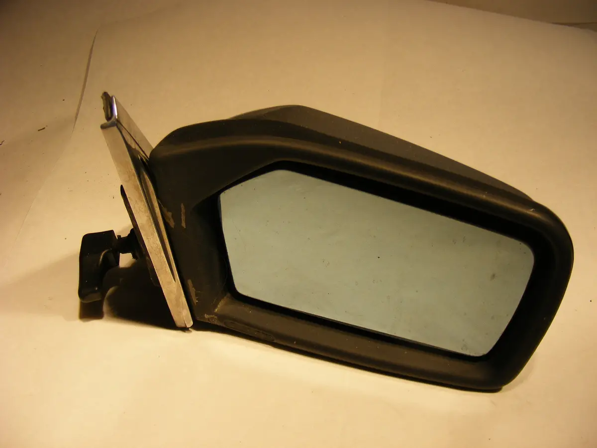 Mercedes W123 Rh Side View Outside Mirror 300D 300Td 240D 280E Manual 1238110461 / 4203403401 1