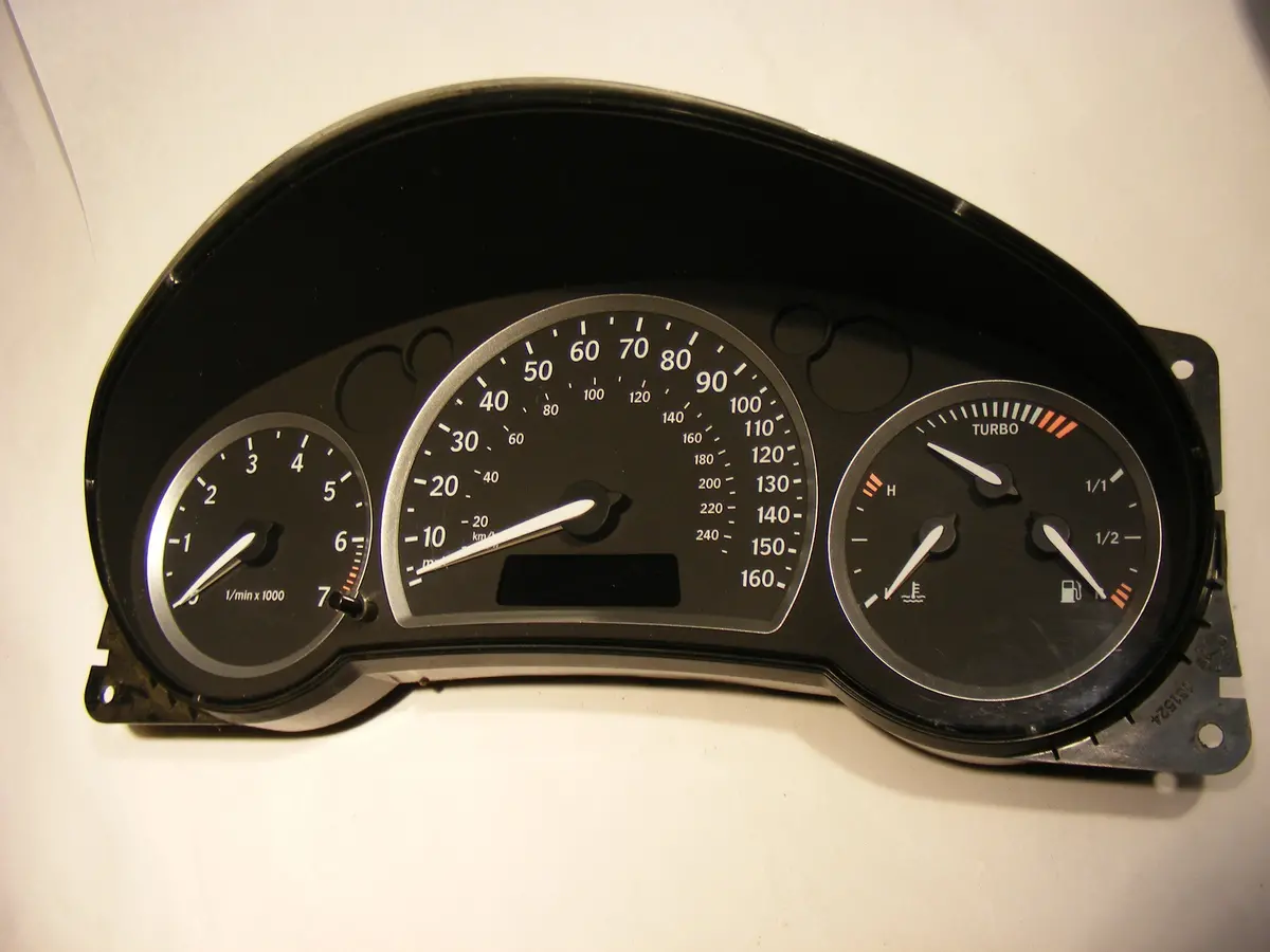 03 04 Saab 9-3 Oem Speedometer Gauge Cluster Assembly 7553535 P12759336 12759336 1