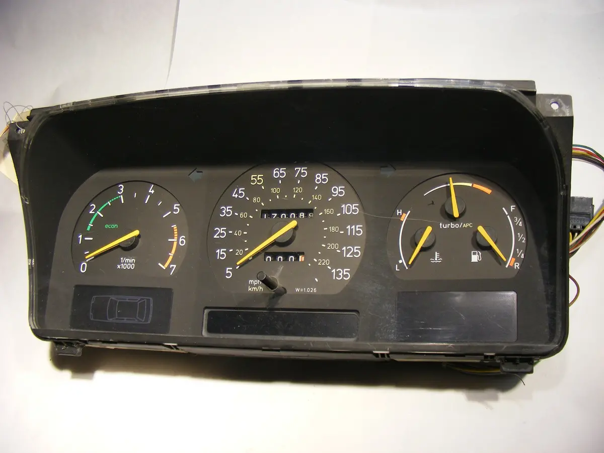 Saab 9000 Turbo 87 88 89 90 91 Old Style Gauge / Instrument Cluster 9522640 1