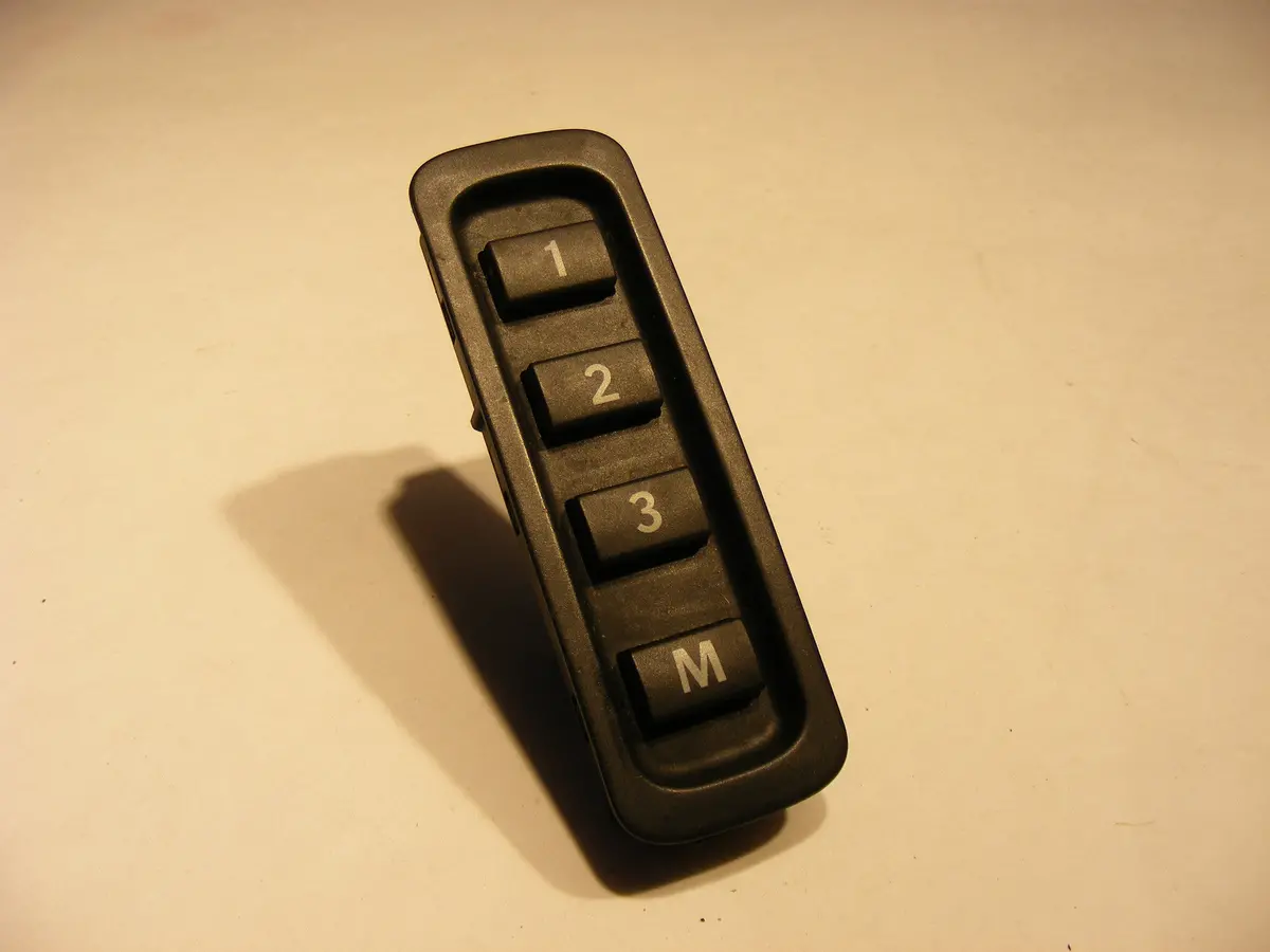 Saab 9-3 New Gen Sport Sedan / Combi Power Memory Seat 12791026 Switch 03 04 05 06 07 08 09 10 11 1