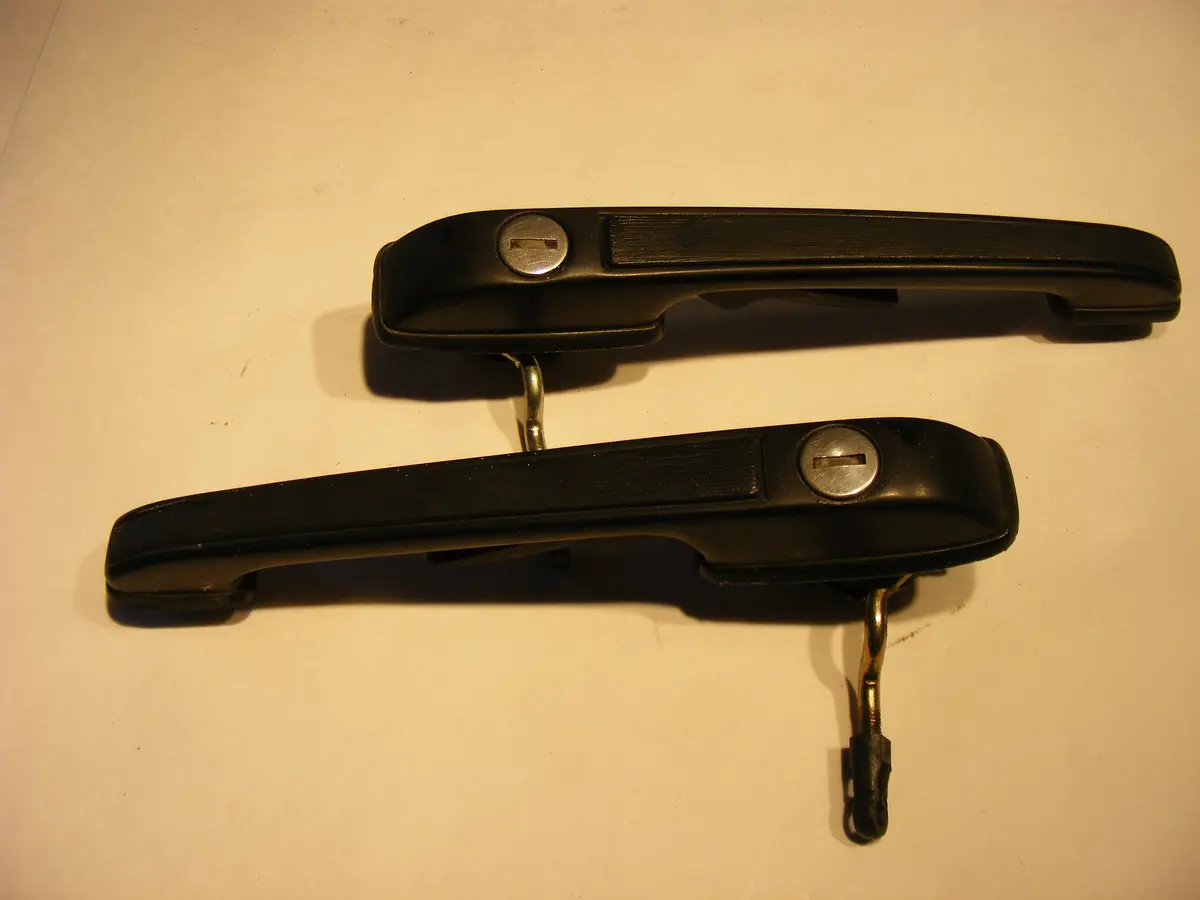 Exterior Door Handle Set W/ Linkage Porsche 924 944 944S 951 Driver & Passenger Door - Good Used Condition 2