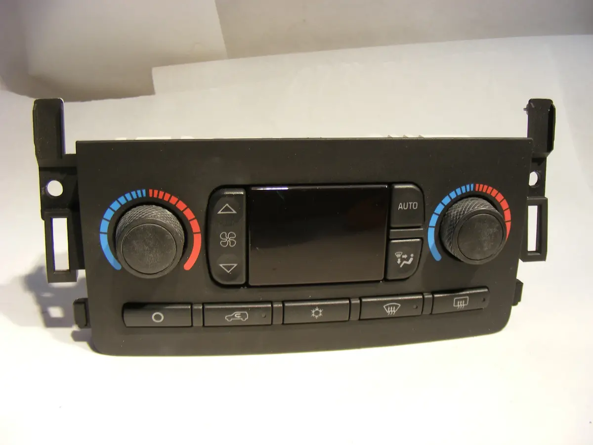 Saab 97X 9-7X Acc Heater Climate Control Panel Display 2006 2007 2008 2009 Acc 15845092 1