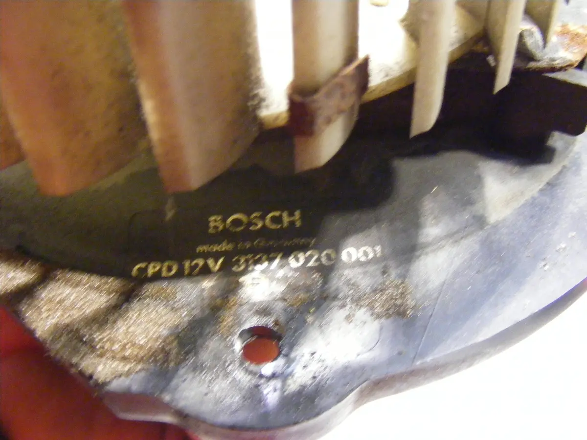 Old Style Mercedes W123 Blower Motor Heater Fan 300D 240D Bosch 3137020001 / Bosch 3137 020 001 2
