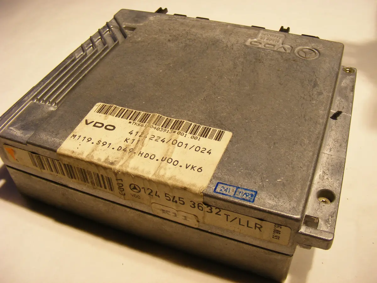 94 95 1994 1995 Mercedes E420 W124 Throttle Control Unit 1245453632 T/Llr 412224001024 / 412 224 001 024 M119 Engine 1