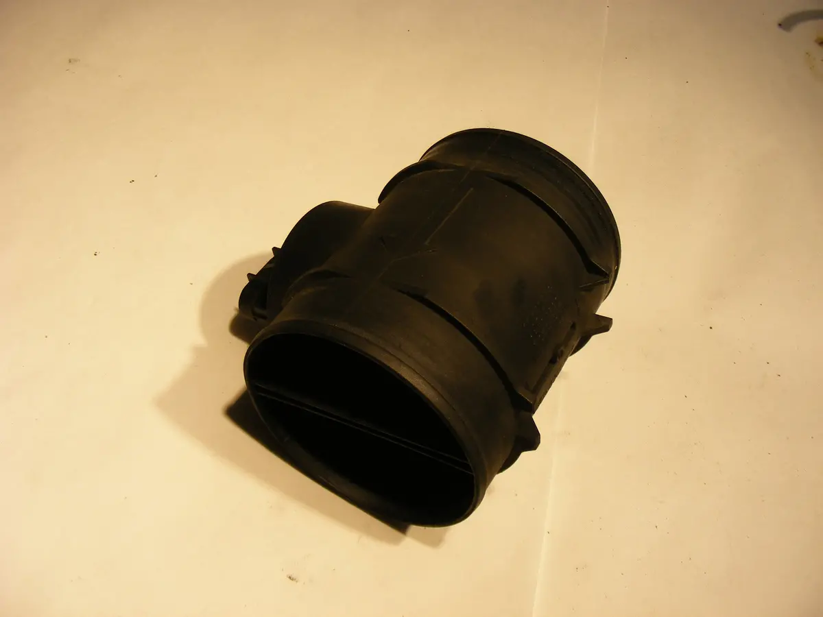 Gm 3800 V6 Supercharged Mass Air Flow Sensor Meter - 25334692 10340478 1