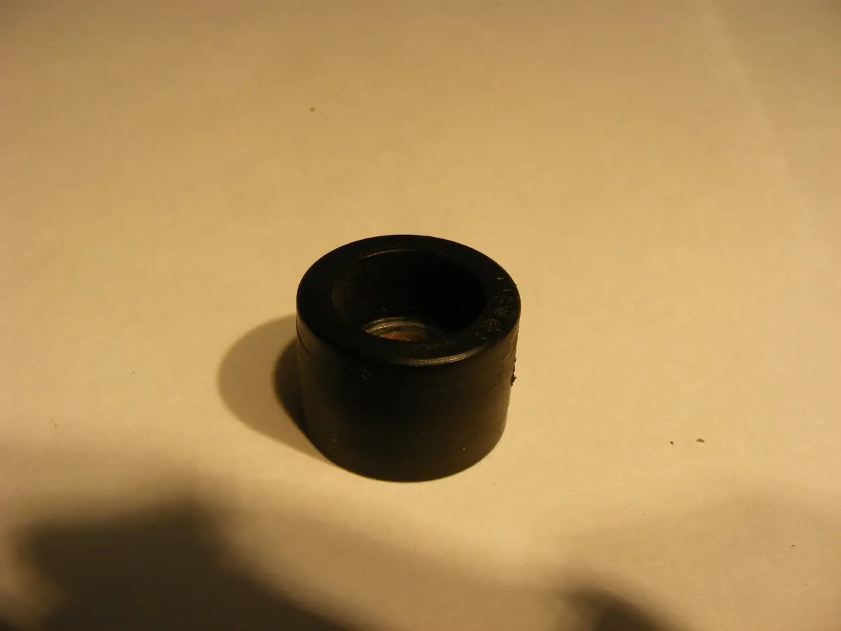 Saab 900 Turbo Classic Convertible Front Window Guide Roller Stop 6996961 1