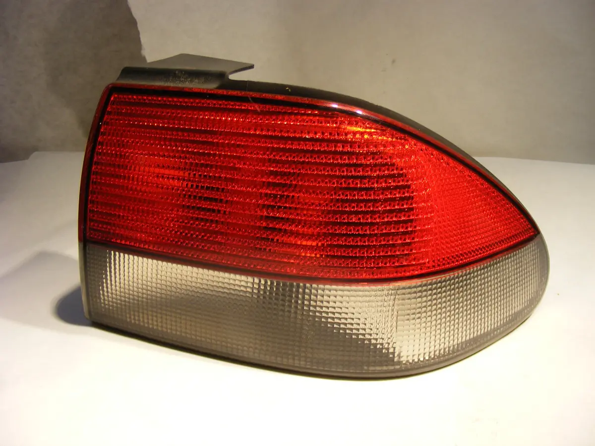 Saab 9-3 3 And 4 Door Hatchback Tail Light Brake Lamp 4831095 Rh Passenger Side 99 00 01 02 1