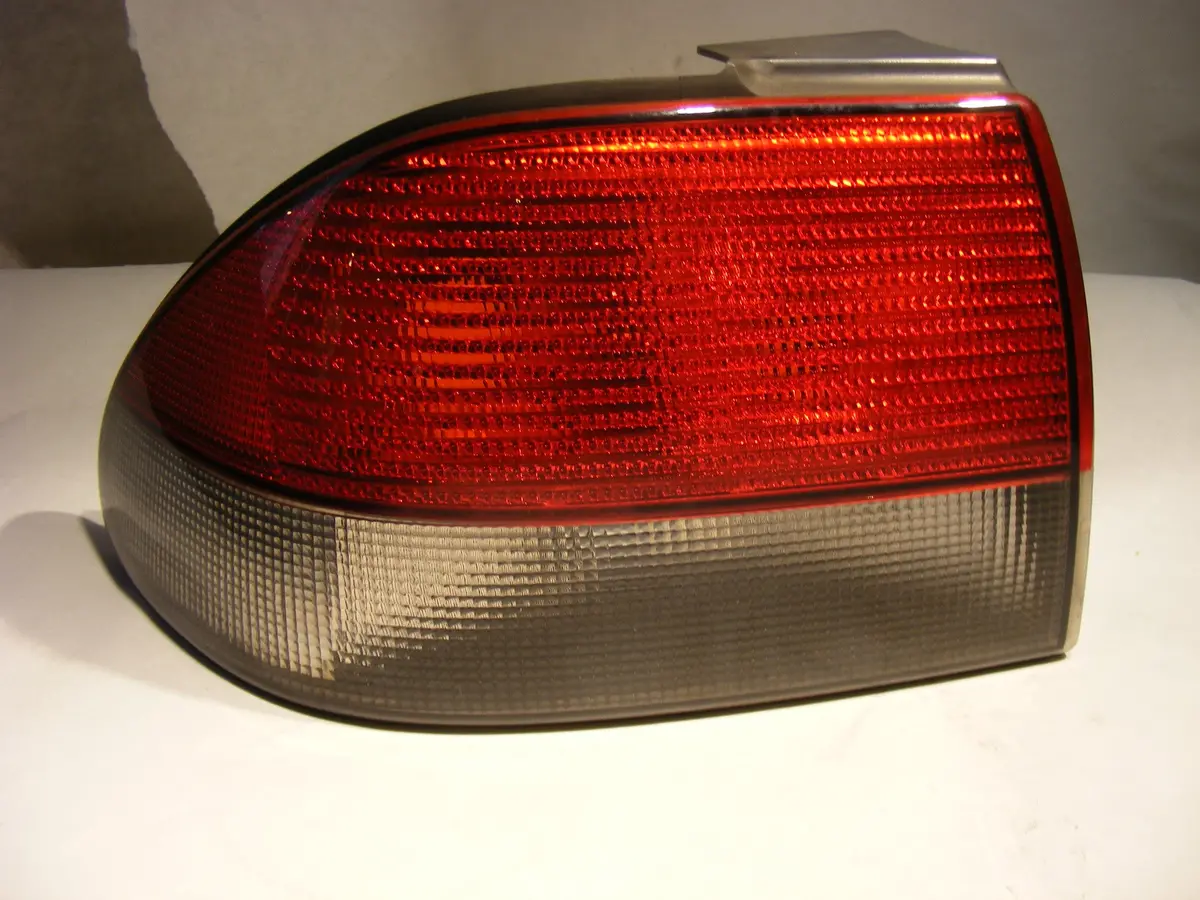 Saab 9-3 3 And 4 Door Hatchback Tail Light Brake Lamp 4831061 Lh Driver Side 99 00 01 02 1