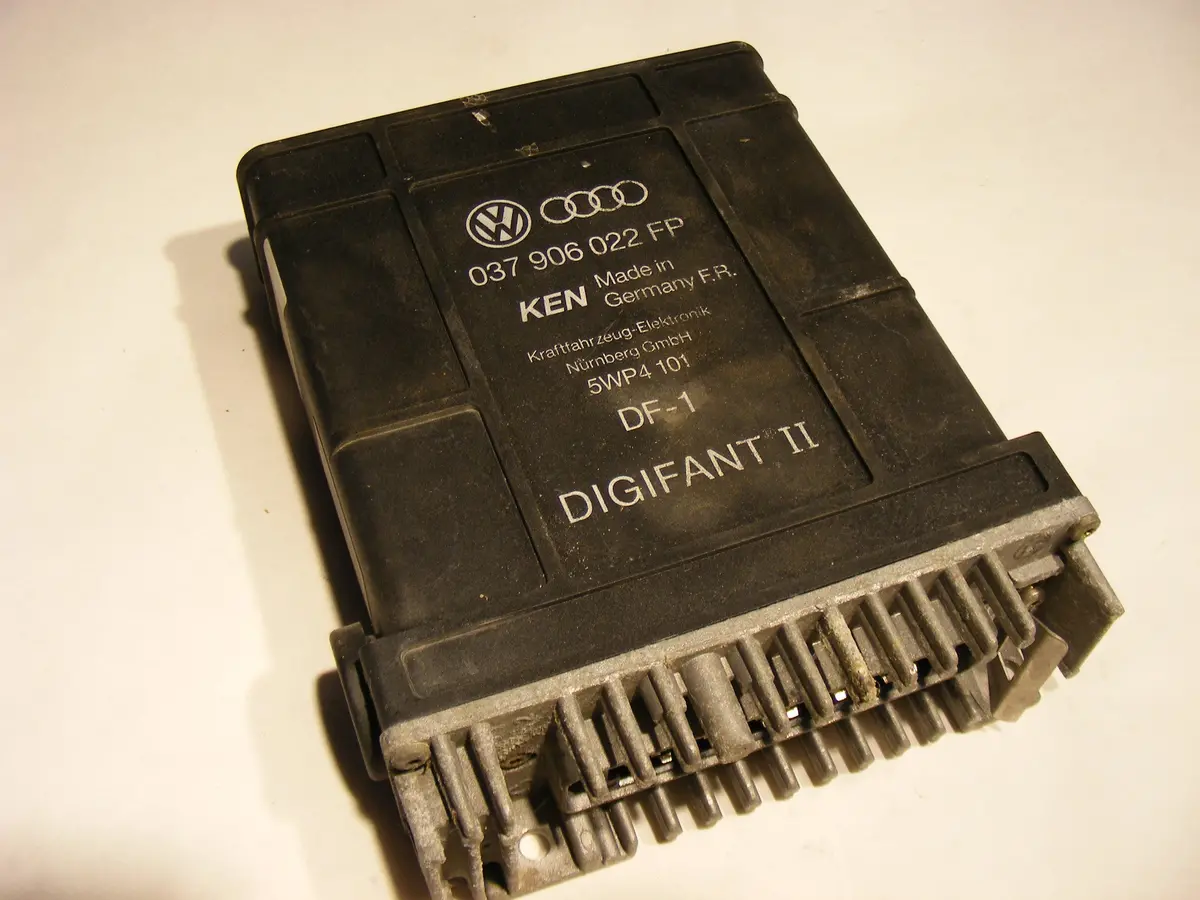 Vw Volkswagen 037997022Sx 037906022Fp Ecu Ecm Engine Computer Jetta Golf Ken 1