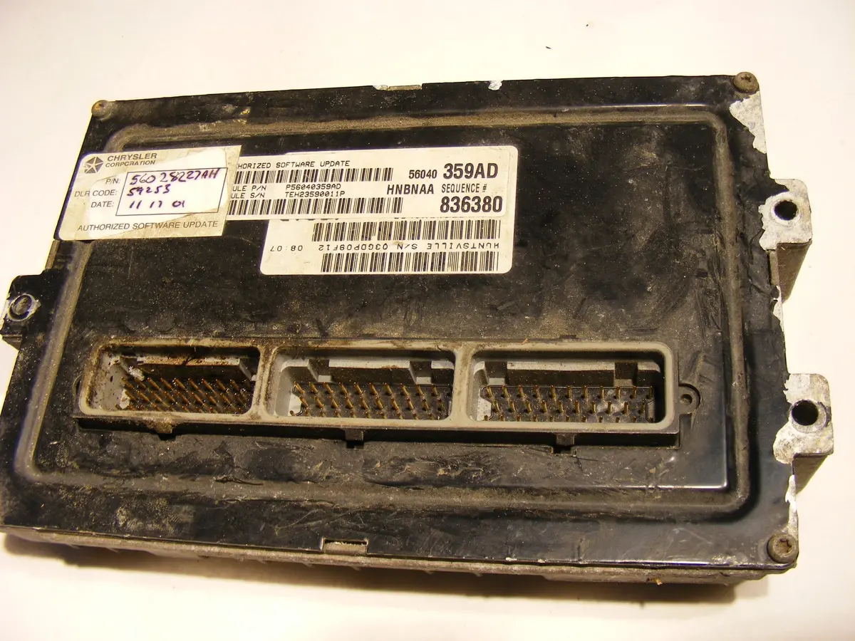 2000 00 Dodge Durango 4.7 Ecu Ecm Computer 56040359 / 56040359Ad Engine Control Unit 1