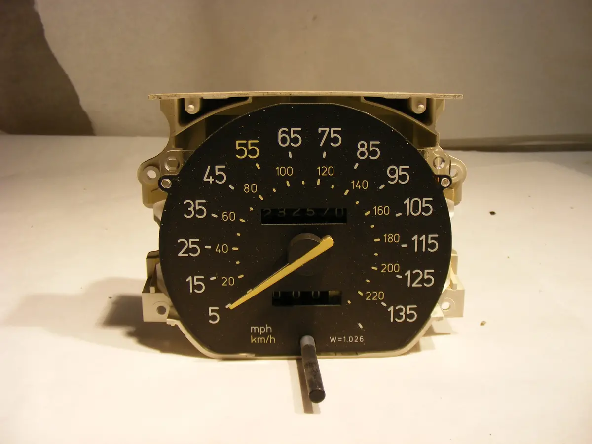 Saab 9000 Turbo 1986 Only Gauge / Instrument Cluster Yazaki 86 Spedometer Head 9521097 9504721 1