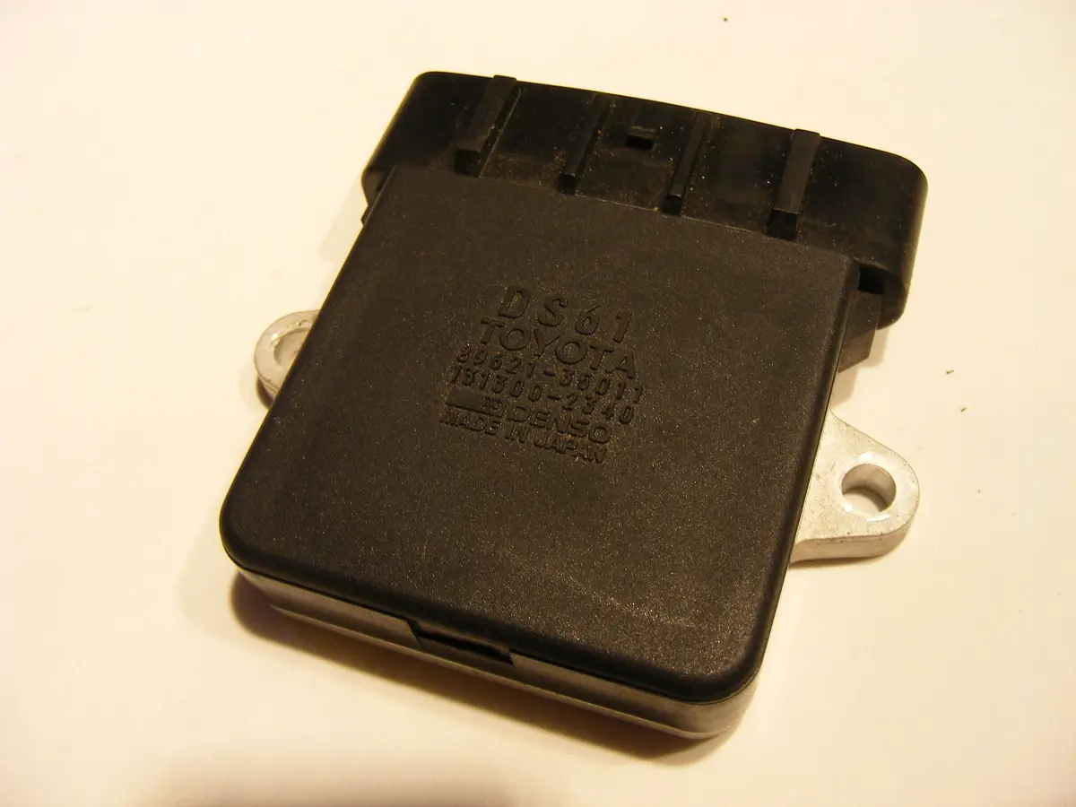 Ds61 89621-35011 131300-2340 Denso Oem Toyota Camry Tacoma Lexus Es300 Ignition Control Module Igniter 1