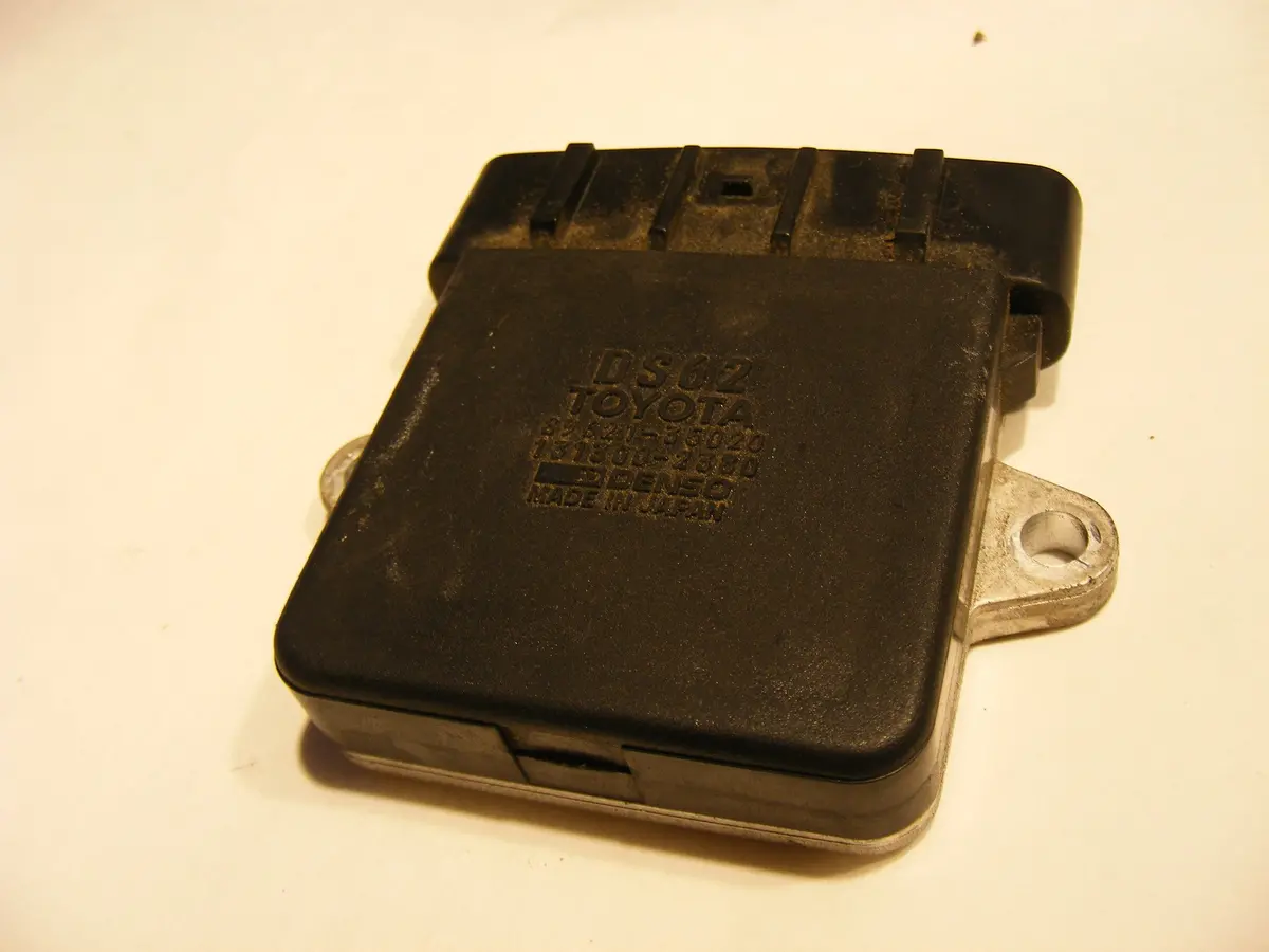 Ds62 86921-25020 131300-2380 Denso Oem Toyota Camry 4Runner Tacoma Lexus Es300 Ignition Control Module Igniter 97 98 99 00 1