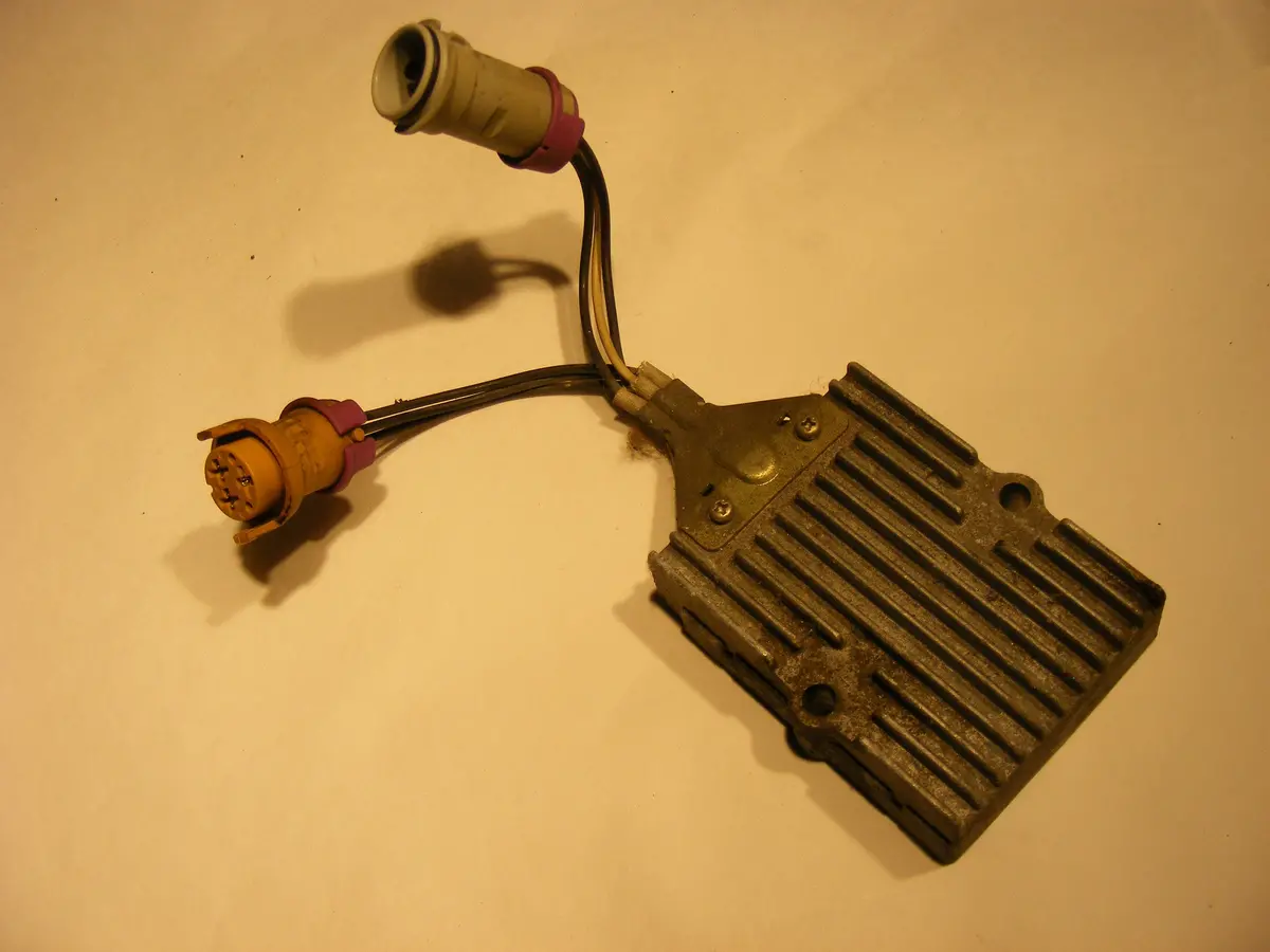 Audi 90 Quattro Coupe 2.3 20V 7A Hitachi Ignition Control Unit 853906268 1