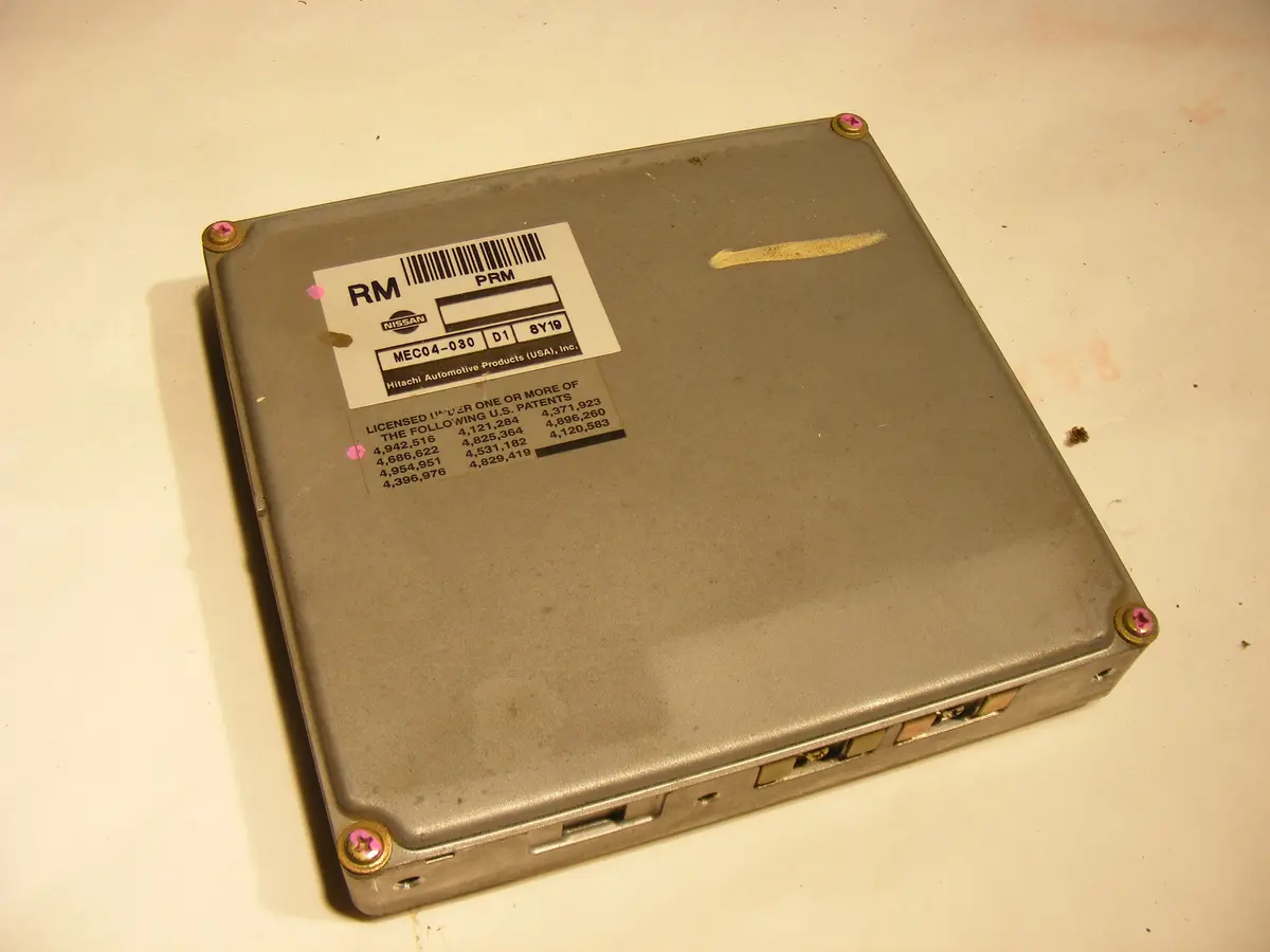 1999 99 Nissan Frontier 2.4L 4X2 4Cyl Mec04-030 D1 8Y19 Ecm Ecu Engine Computer 1