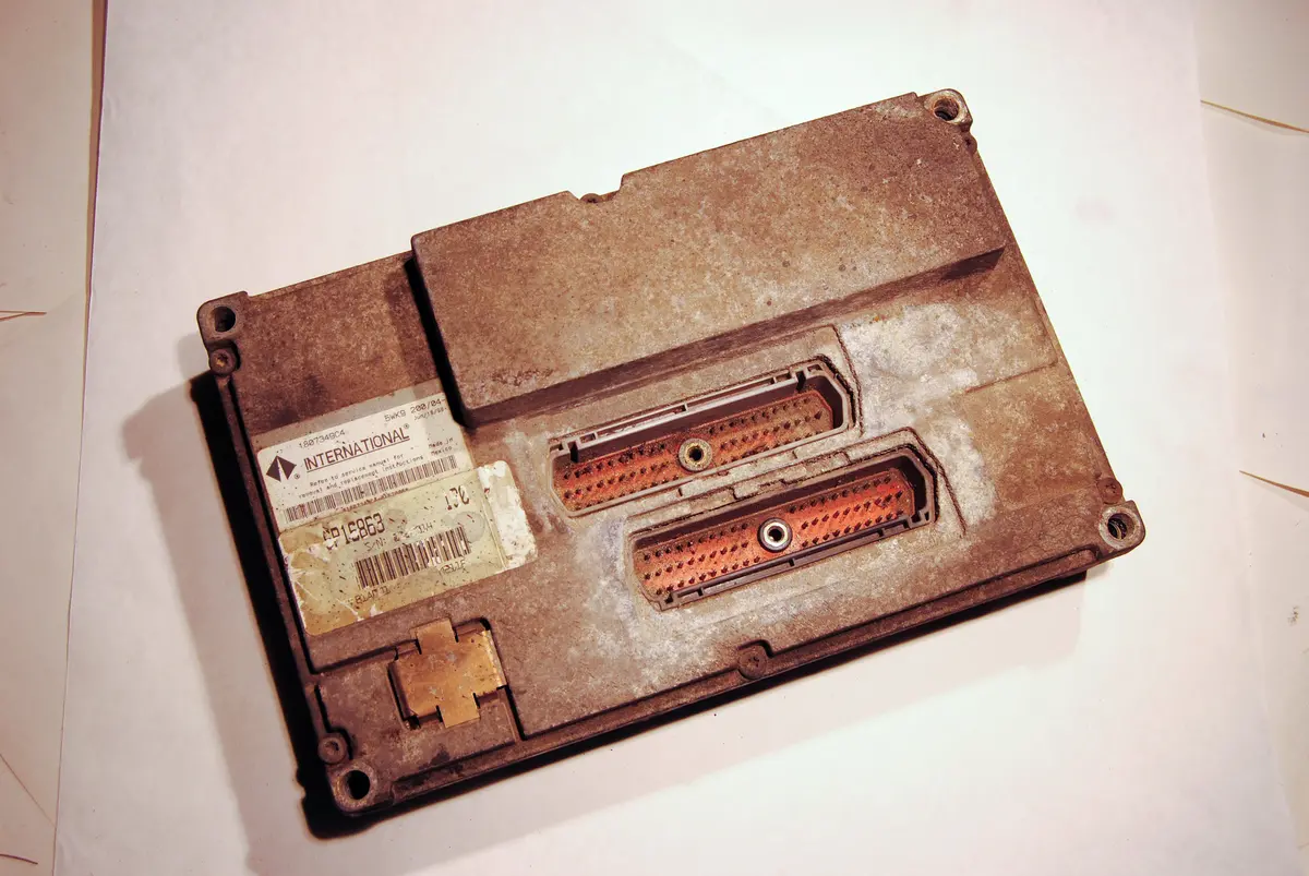 International Navistar Dt466e Ecm Ecu Diesel Engine Computer 1807349C4 Non-Egr 1