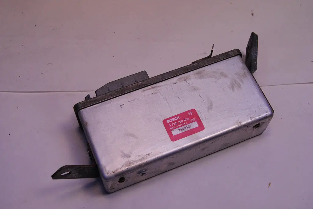 Alfa Romeo 164 164L 164S Bosch Abs Ecu Computer Control Unit 0265100051 Anti Lock Brakes 1