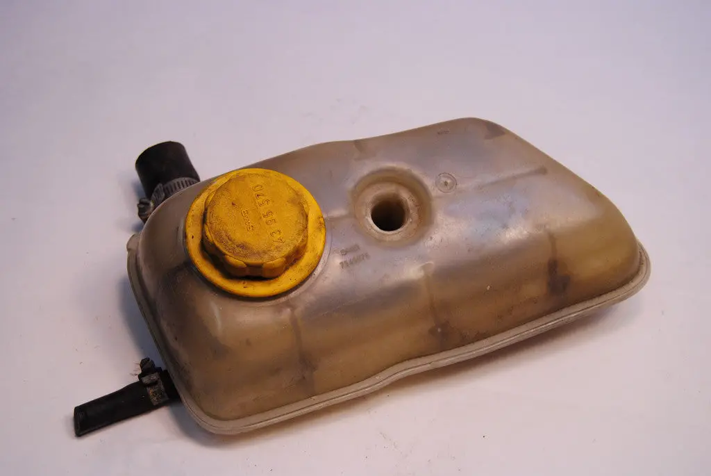 Genuine Saab 900 Coolant Tank / Reservoir 7549876 Turbo Spg Rare! 1