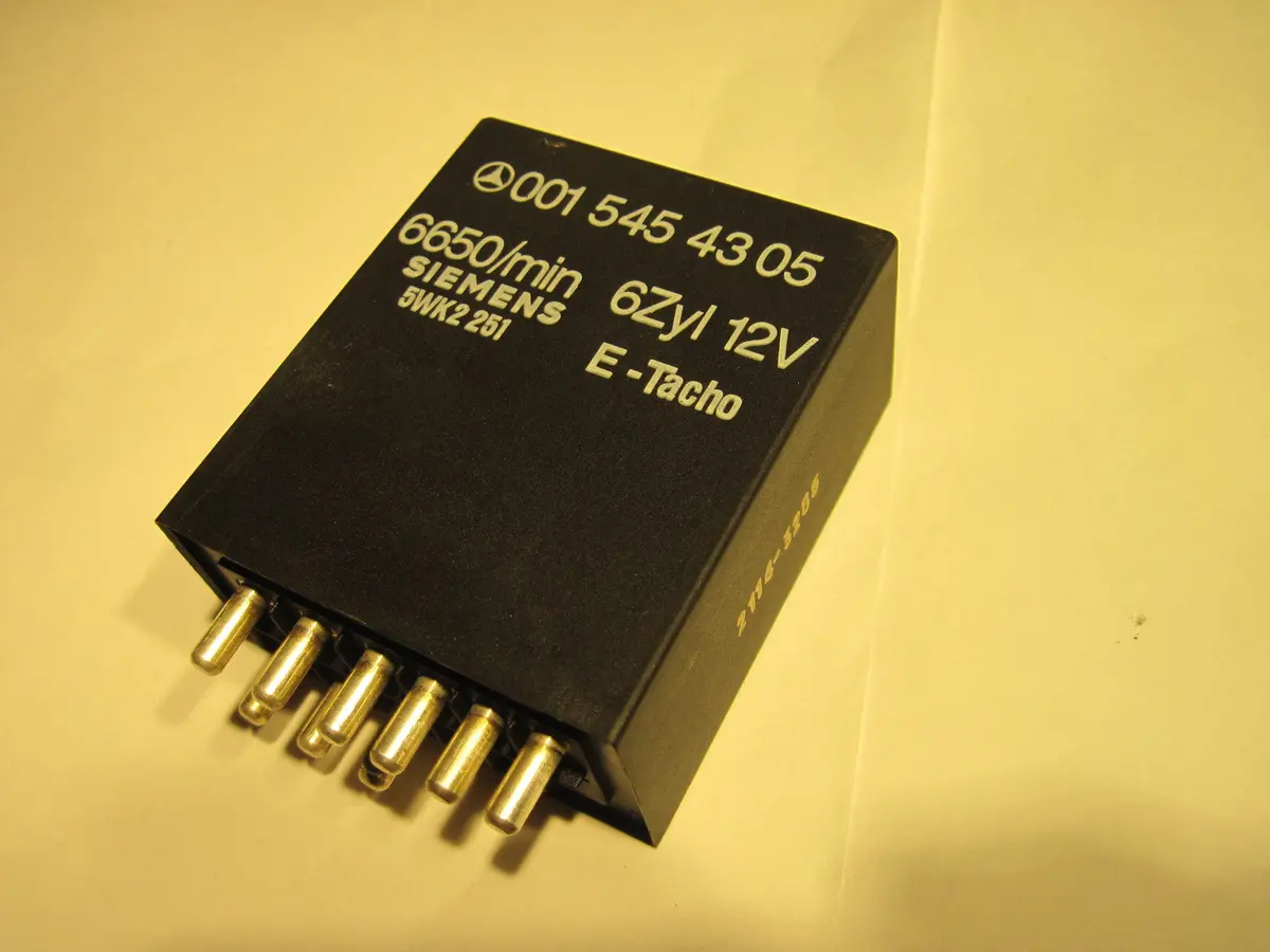 Mercedes 0015454305 W123 W126 280Se 280Sl 280Sel 280E Kaehler Fuel Pump Relay Siemens E-Tacho 5Wk2251 1