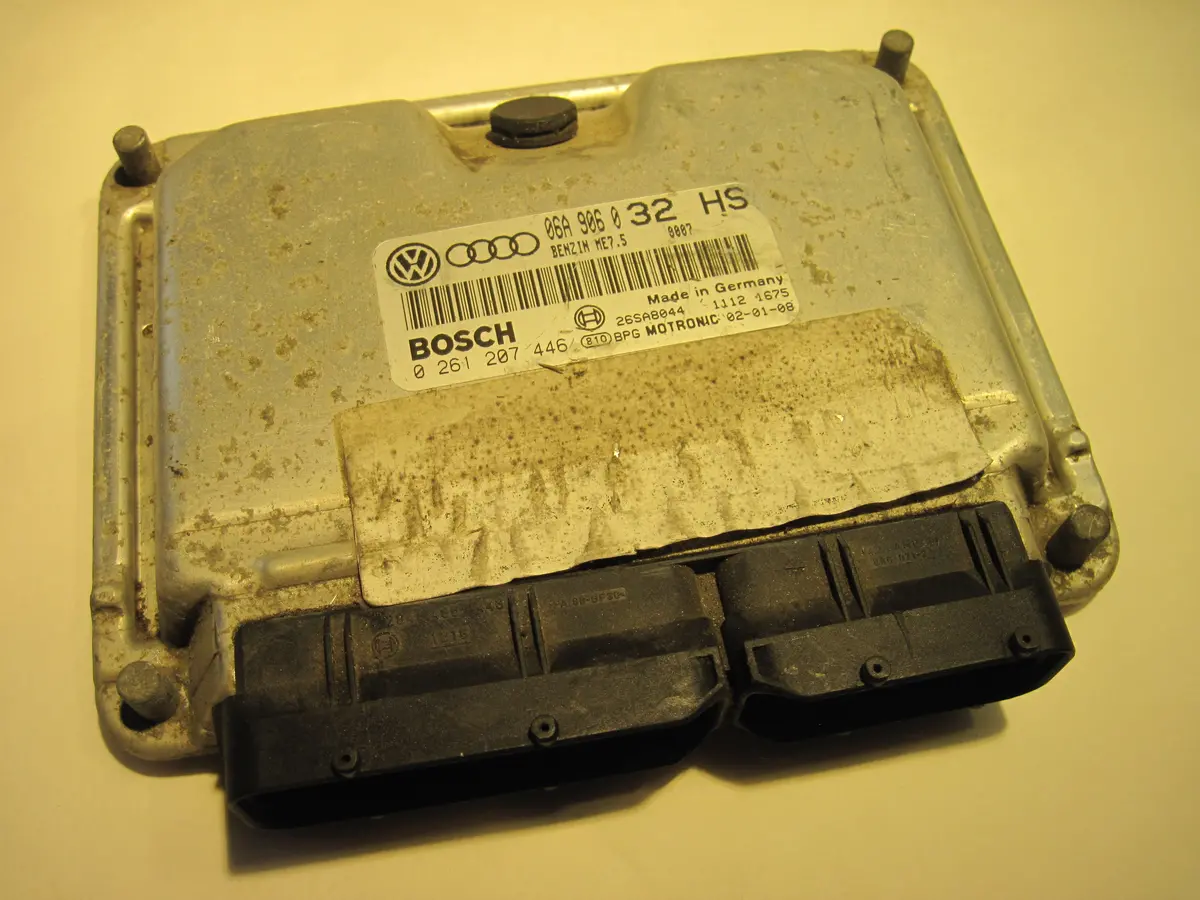 2002 2003 Vw Jetta Golf 1.8T Engine Ecu Ecm Computer 06A906032hs 1