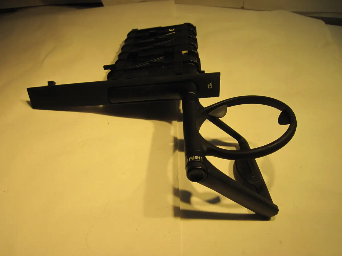 Saab Ng-9-3 Dash Board Console Cup Holder 12802003 12784431 03 04 05 06 07 08 09 10 11 1