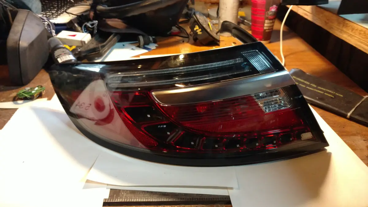 2010 2011 Saab Ng 9-5 Tail Light Assembly Driver Side - Genuine Saab 12776357 1