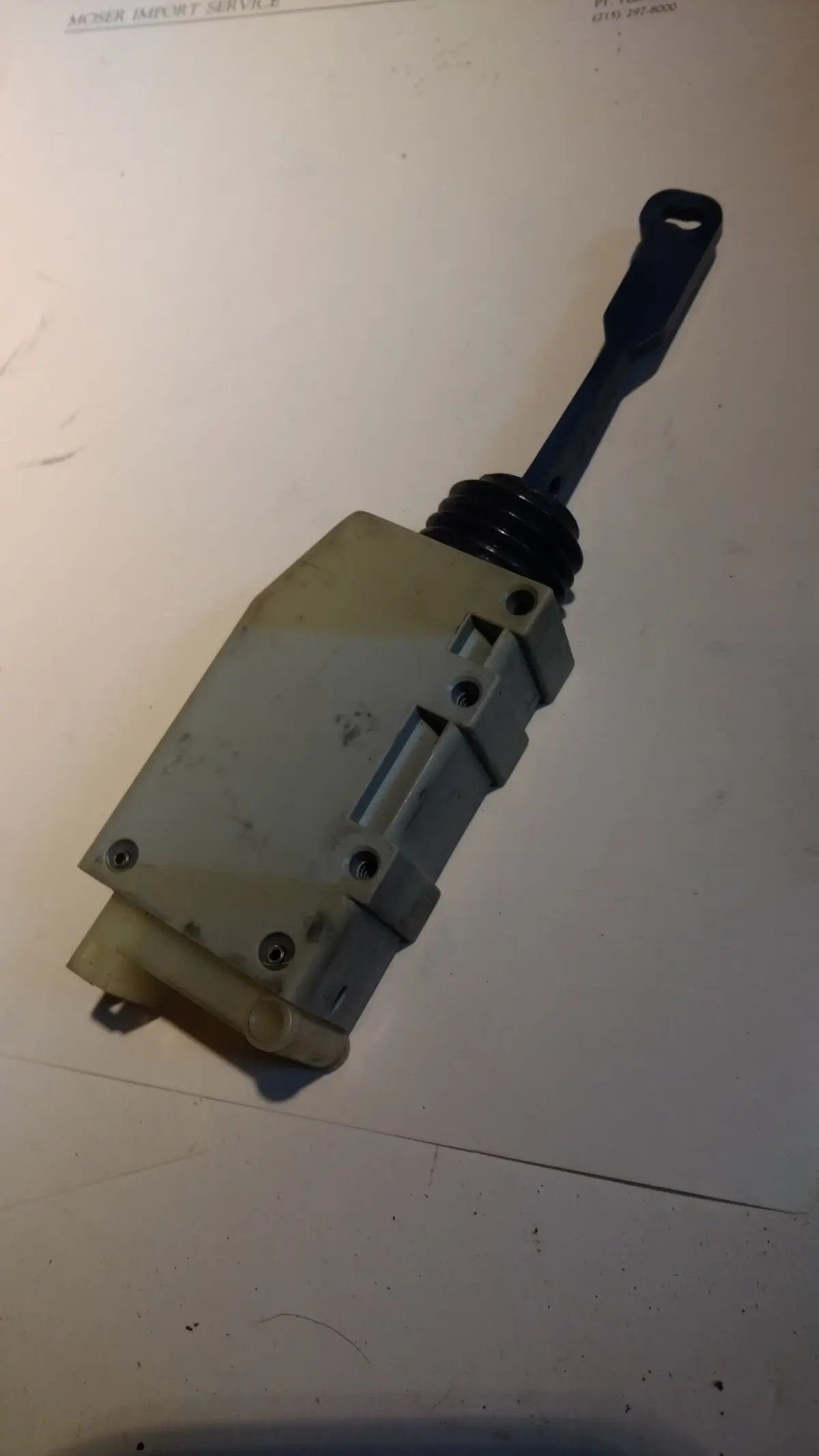 Saab 9-3 99-03 Rear Hatch Lock Release Actuator 4947685 655329 Kiekert 1
