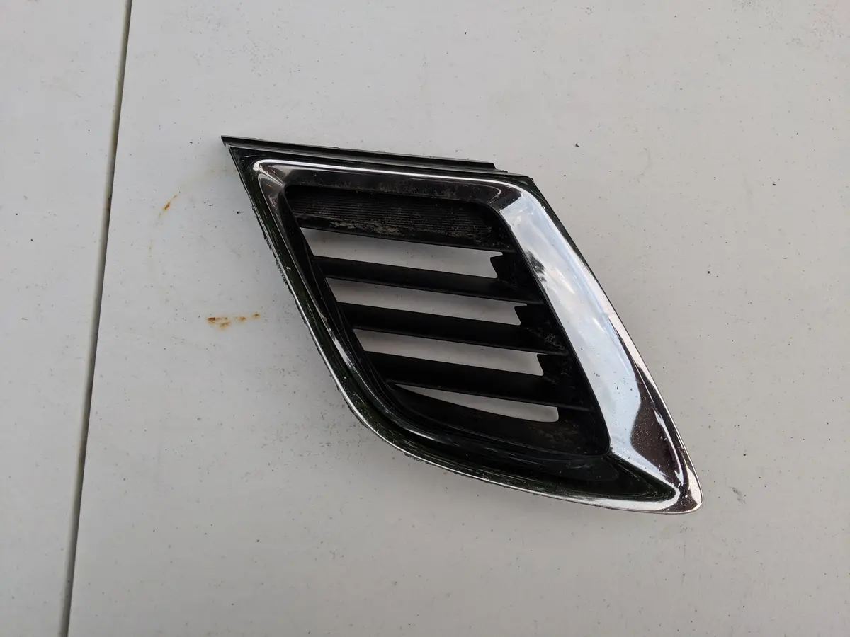 2005-2006 Saab 9-2X Side Grille Grill Assembly Pair Lh Rh 32009171 32009172 1