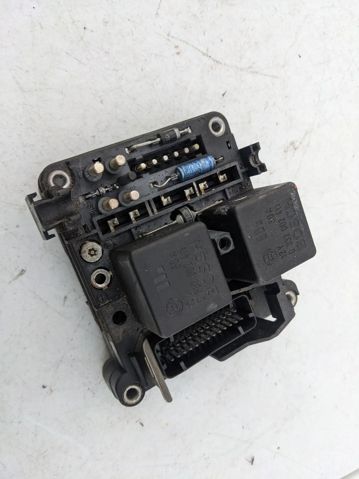 Saab 900 94 95 Bosch Anti Lock Brake Abs Electronic Control Unit 0273004077 4543849 Ecm Ecu 1