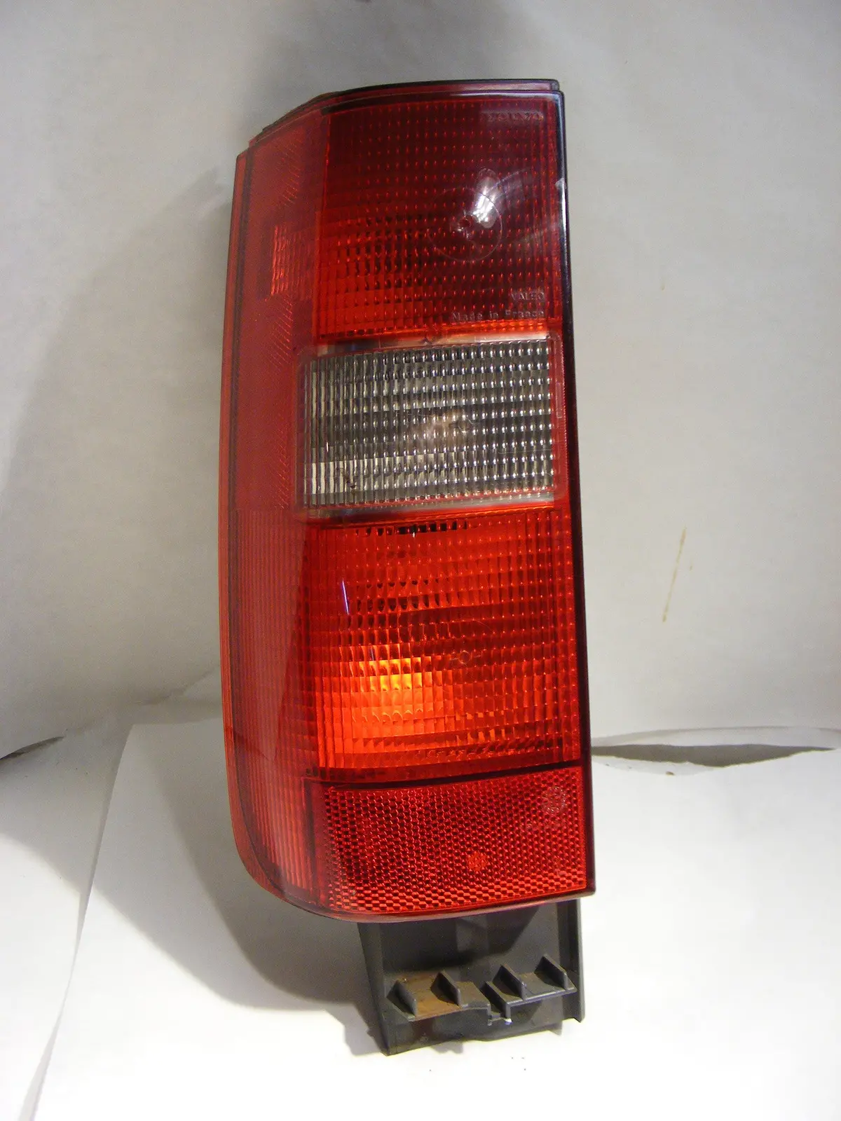 Volvo 850 Wagon V70 Left Lower Tail Light Assembly Oem 3512322 94 95 96 97 98 99 00 1