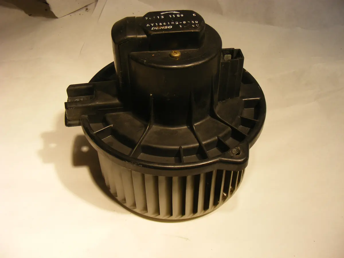 Jeep Grand Cherokee Wj Denso Heater Fan Blower Motor Assembly Ay166100-0230 99 00 01 02 03 04 1