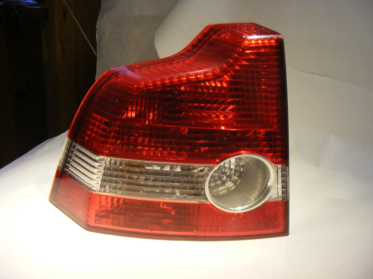 04 05 06 Volvo S40 Sedan Left Driver Tail Light Lamp Taillight 30698912 Oem 1