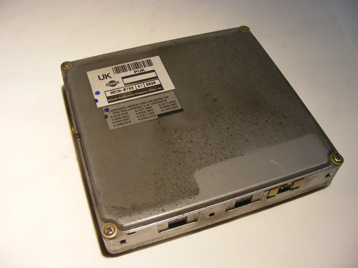 2000 Nissan Xterra Frontier Mecm-W765 Engine Computer Module Unit Ecu Ecm Pcm 1