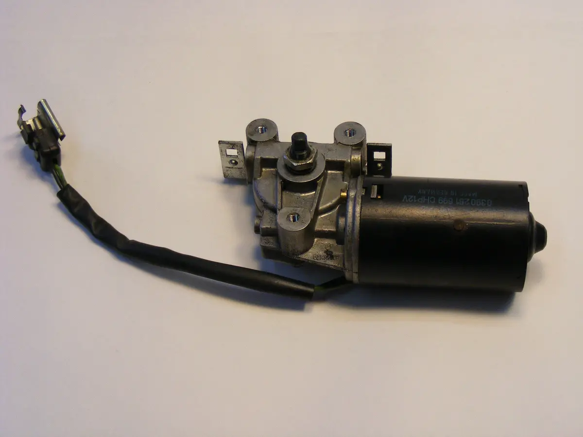 80-85 Mercedes Power Sunroof Motor W126 380Sec 500Sec 560Sec 300Sd 500Sel 500Se 280Se 0 390 251 699 1