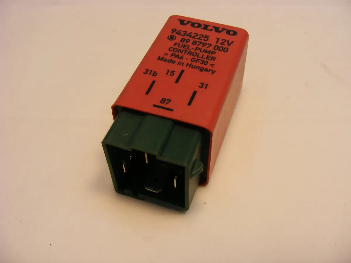 Volvo 850 V70 S70 Primary Fuel-Pump Relay Controller Turbo 9434225 / 898797000 1