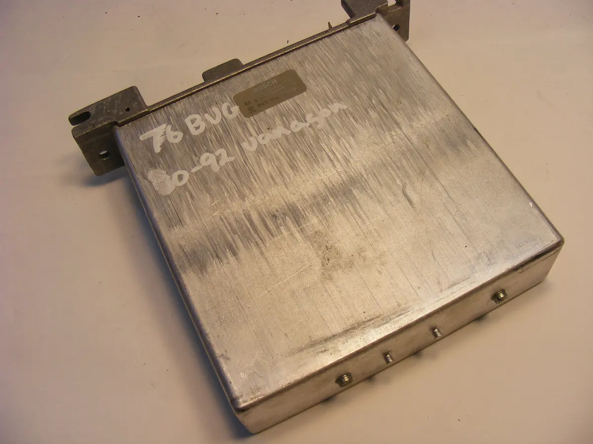 Vw Volkswagen Bug Beetle Bus Ecu Computer 75-79 043906021D 0280000115 Used, Bosch Remanufactured. 1