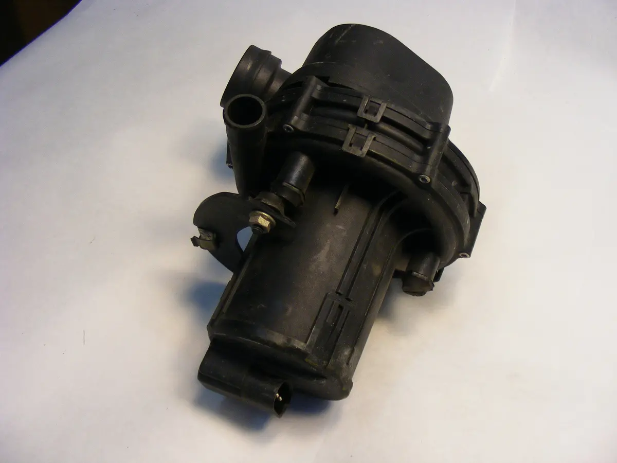 1996 1997 1998 Bmw 328I E36 1744490 72185225 Smog Sai Pump Secondary Air Injection Motor P0410 Check Engine Code 1