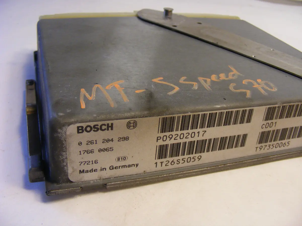 Volvo S70 V70 Ecu Ecm Bosch Computer 0261204298 For Manual Transmission 5 Cyl Non Turbo Cars 1