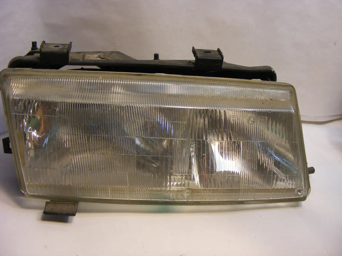 Saab 9000 Head Light Passenger 93-98 Cs Cse Aero 9082900 9084187  9084120 1