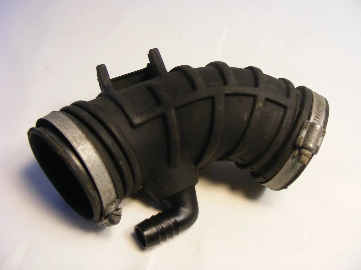 Saab 900 V6 Rubber Intake Hose Mass Air Flow Sensor To Throttle Body 90411203 / 90 411 203 1