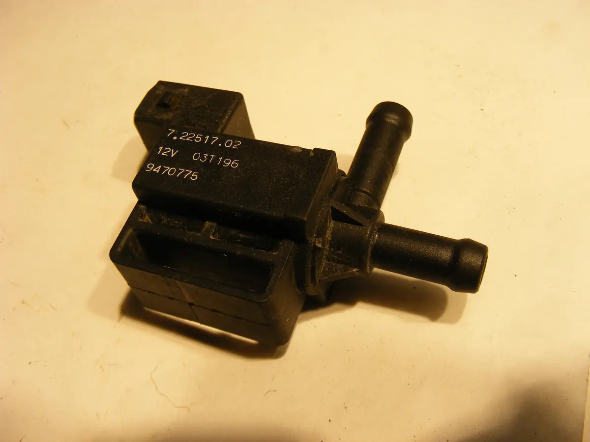 Good Used Genuine Volvo Pierburg Purge Valve (Evap Canister) 9470775 S70 S80 V70 S40 S60 1