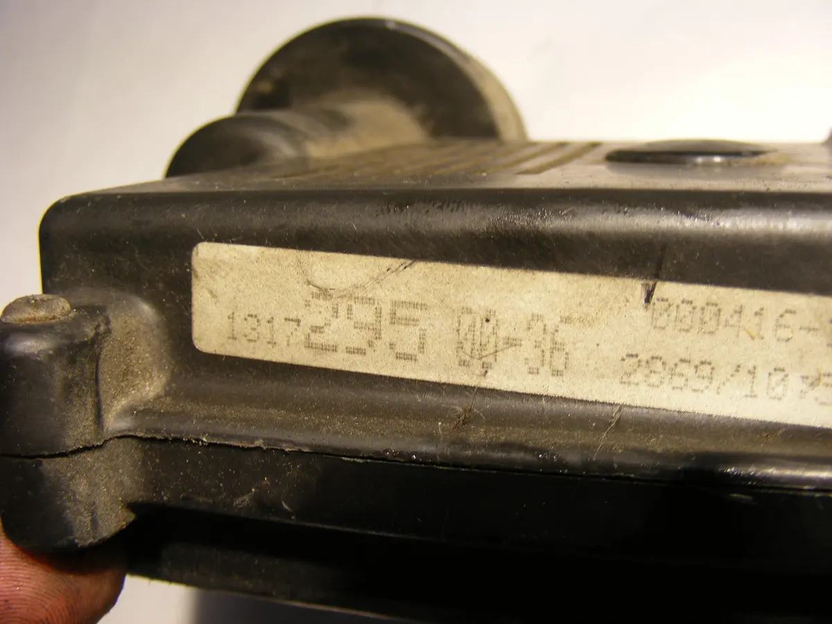 Volvo 240 Chrysler Ignition Control Unit Ecu Computer 1317295 81 82 83 2
