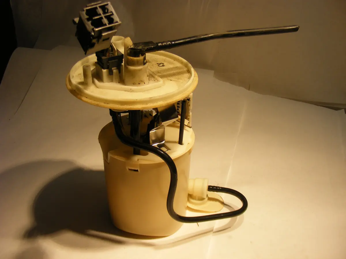 Saab 900 Classic Fuel Pump Assembly 16 Valve / Turbo 5328653 4023214 4023057 90 91 92 93 1