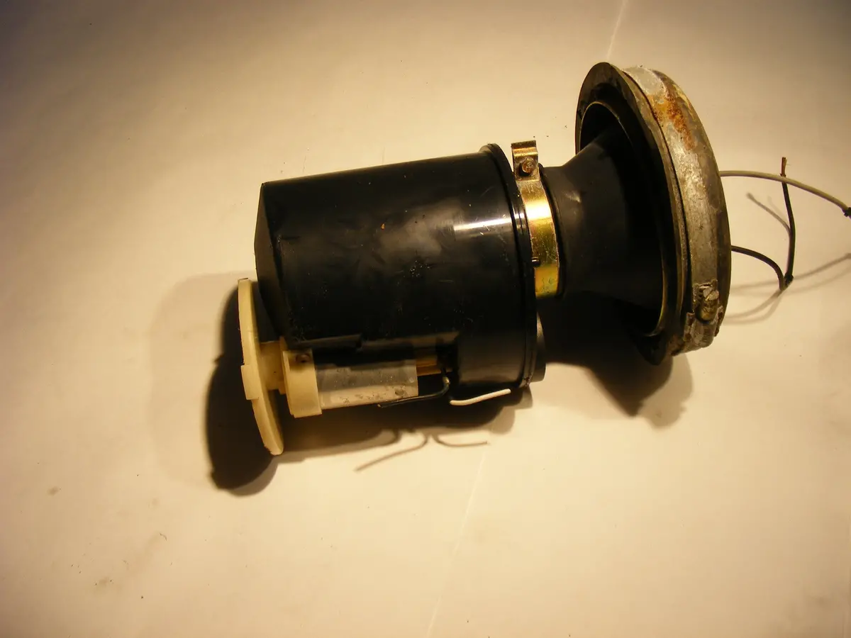 Saab 900 Classic Twin Pump Fuel Pump Assembly 16 Valve / Turbo Bosch 85 86 87 88 89 9393935 7526163 1