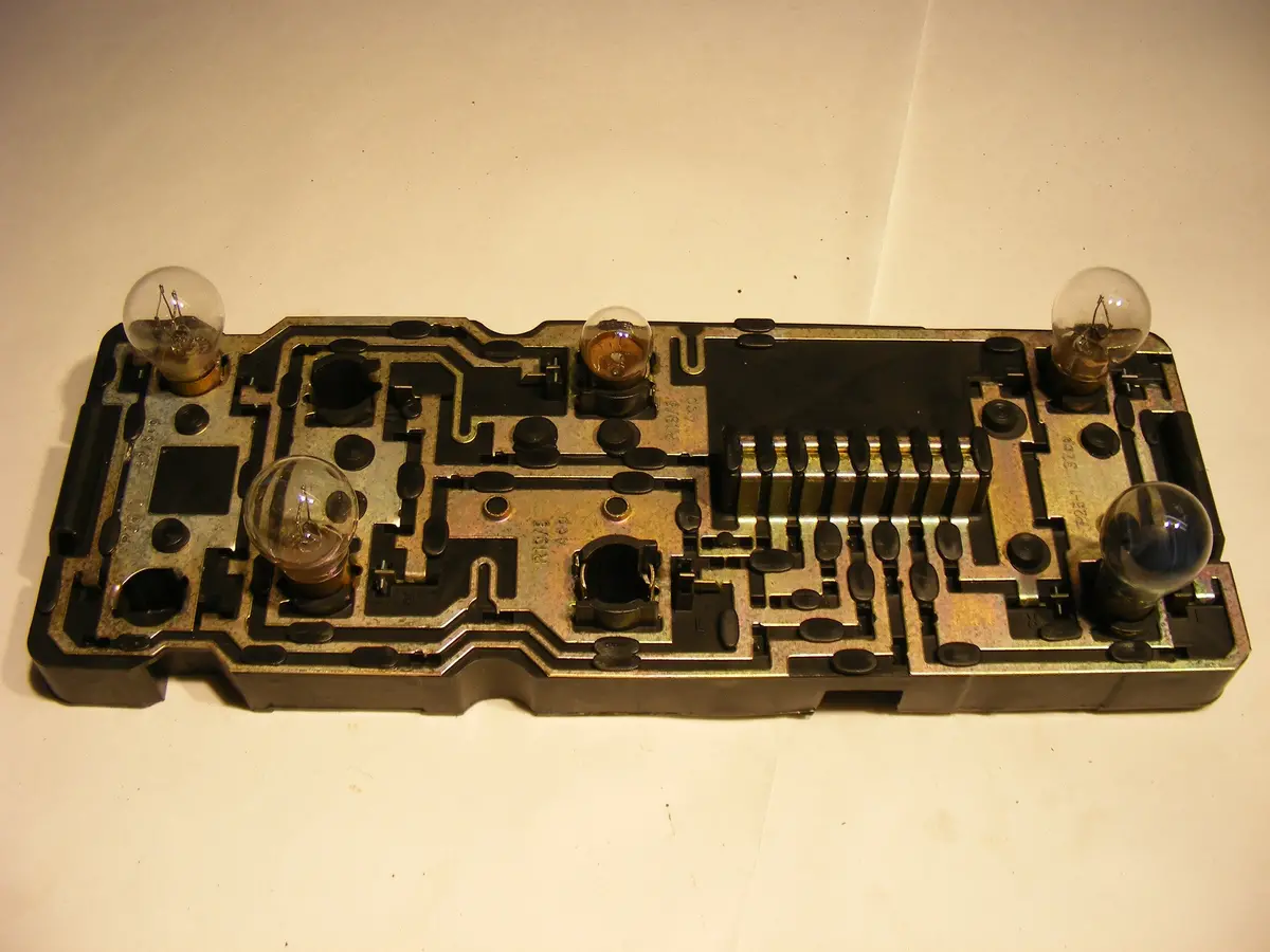 Saab 900 Classic Tail Light Circuit Board Panel 4 Door / Convertible 8585978 Left Hand Driver Side 1