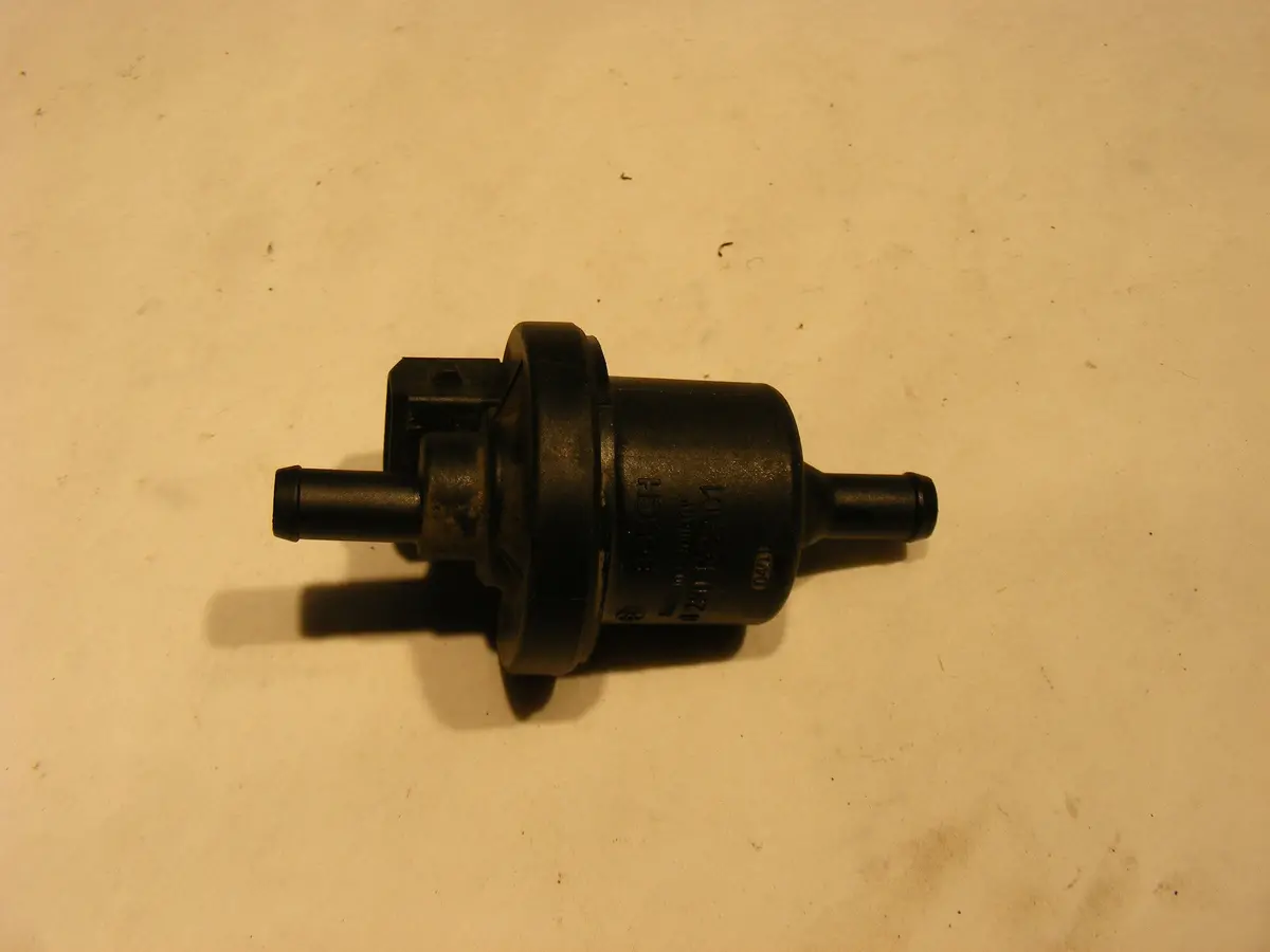 Good Used Genuine Saab Purge Valve (Evap Canister) 0280142301 9-3 9-5 Trionic 5 900 9-3 9000 1