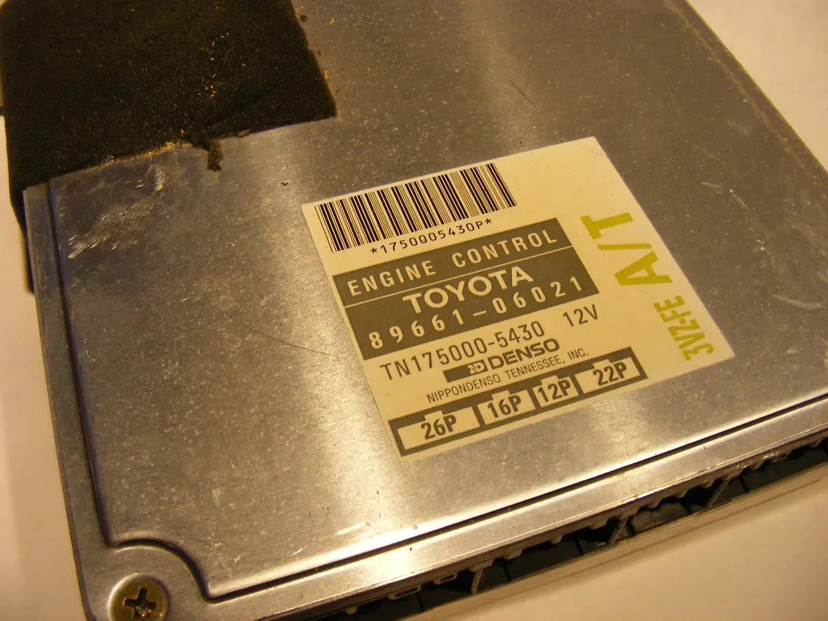 89661 06021 Toyota Camry V6 At Ecu Ecm Engine Computer Electronic Control Module 92-93 1992 1993 3Vz-Fe 1