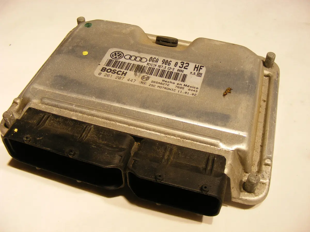 2002 02 Vw Jetta Golf 1.8L Engine Control Module,Ecu,Ecm,Pcm 06A906032hf 0261207447 1